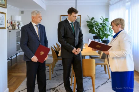 Wojewoda podkarpacki Teresa Kubas-Hul z konsultantami wojewódzkimi w ochronie zdrowia