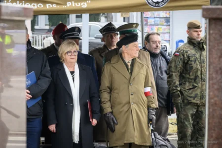 Uczestnicy obchodów Narodowego Dnia Pamięci Żołnierzy Wyklętych