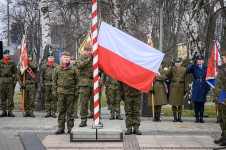 Uczestnicy obchodów Narodowego Dnia Pamięci Żołnierzy Wyklętych