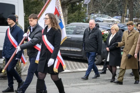 Uczestnicy obchodów Narodowego Dnia Pamięci Żołnierzy Wyklętych