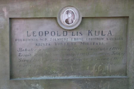 Grób płk. Leopolda Lisa-Kuli
