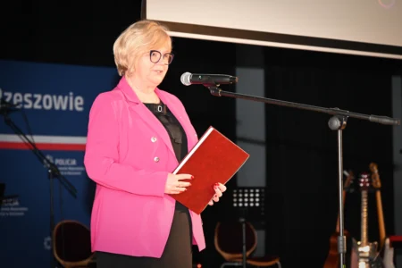 Uczestnicy koncertu z okazji 100 lat Policji Kobiecej