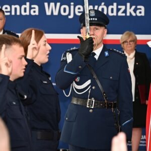 Uczestnicy uroczystego ślubowania policjantów