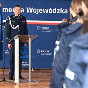 Uczestnicy uroczystego ślubowania policjantów