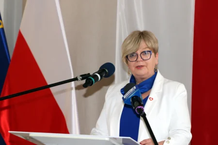 Uczestnicy uroczystości wręczenia odznaczeń państwowych