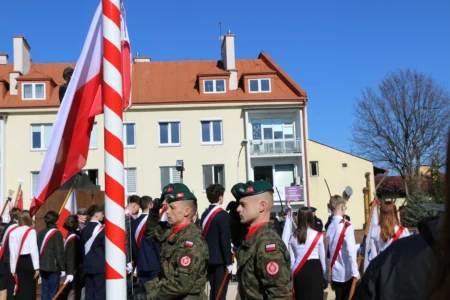 Rzeszów uczcił 106. rocznicę śmierci płk. Leopolda Lisa-Kuli - majora piechoty Wojska Polskiego, kawalera Orderu Virtuti Militari. W uroczystościach wzięła udział wojewoda podkarpacki Teresa Kubas-Hul.