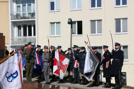 Rzeszów uczcił 106. rocznicę śmierci płk. Leopolda Lisa-Kuli - majora piechoty Wojska Polskiego, kawalera Orderu Virtuti Militari. W uroczystościach wzięła udział wojewoda podkarpacki Teresa Kubas-Hul.