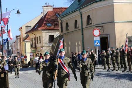 Rzeszów uczcił 106. rocznicę śmierci płk. Leopolda Lisa-Kuli - majora piechoty Wojska Polskiego, kawalera Orderu Virtuti Militari. W uroczystościach wzięła udział wojewoda podkarpacki Teresa Kubas-Hul.