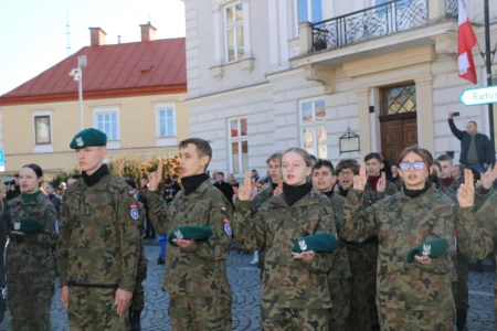 Rzeszów uczcił 106. rocznicę śmierci płk. Leopolda Lisa-Kuli - majora piechoty Wojska Polskiego, kawalera Orderu Virtuti Militari. W uroczystościach wzięła udział wojewoda podkarpacki Teresa Kubas-Hul.