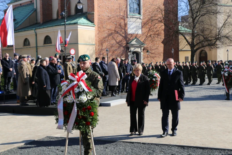 Rzeszów uczcił 106. rocznicę śmierci płk. Leopolda Lisa-Kuli - majora piechoty Wojska Polskiego, kawalera Orderu Virtuti Militari. W uroczystościach wzięła udział wojewoda podkarpacki Teresa Kubas-Hul.