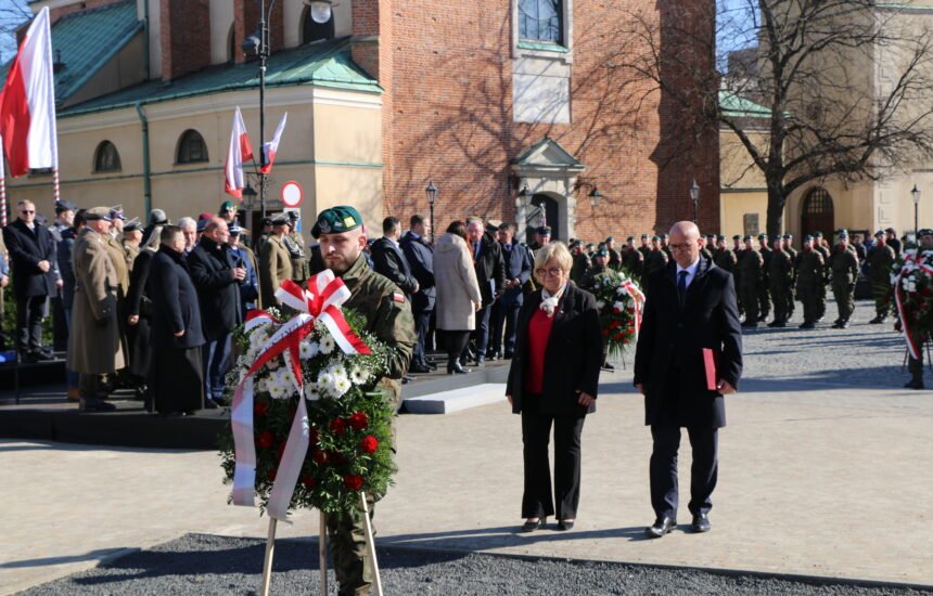 Rzeszów uczcił 106. rocznicę śmierci płk. Leopolda Lisa-Kuli - majora piechoty Wojska Polskiego, kawalera Orderu Virtuti Militari. W uroczystościach wzięła udział wojewoda podkarpacki Teresa Kubas-Hul.