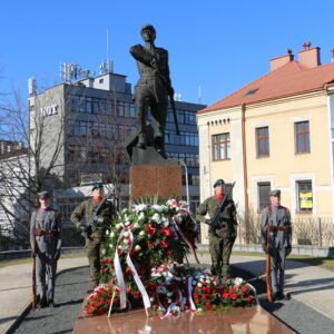 Rzeszów uczcił 106. rocznicę śmierci płk. Leopolda Lisa-Kuli - majora piechoty Wojska Polskiego, kawalera Orderu Virtuti Militari. W uroczystościach wzięła udział wojewoda podkarpacki Teresa Kubas-Hul.