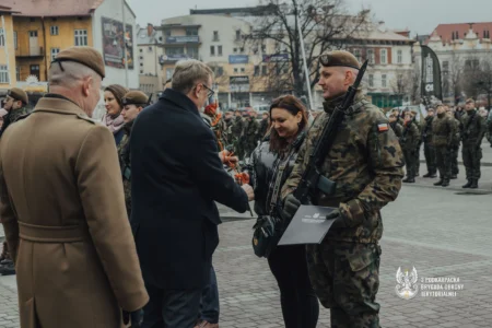 Uczestnicy przysięgi wojskowej podkarpackich terytorialsów