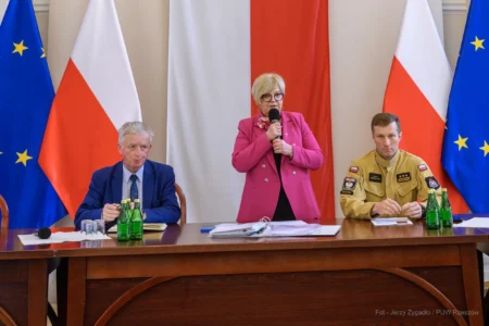 Uczestnicy spotkania dotyczącego obrony cywilnej