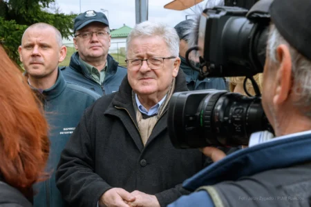 Czesław Siekierski, Minister Rolnictwa i Rozwoju Wsi na granicy w Barwinku.