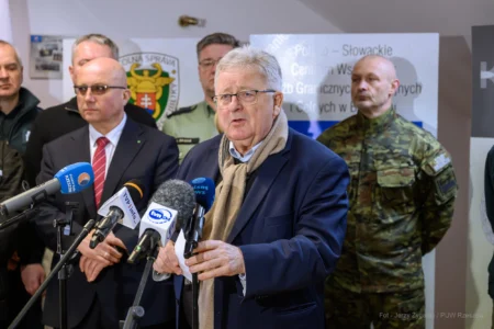Czesław Siekierski, Minister Rolnictwa i Rozwoju Wsi na granicy w Barwinku.