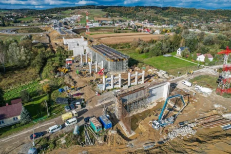 Widok z góry. Prace trwające na S19 Babica – Jawornik.