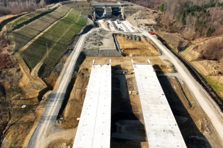 Widok z góry. Prace trwające na S19 Rzeszów Południe – Babica.