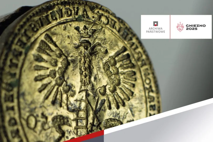 Grafika przedstawia starą monetę i fragment flagi polskiej, z boku napis Archiwa Państwowe Gniezno 2025