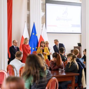 Uczestnicy rozpoczęcia gry miejskiej