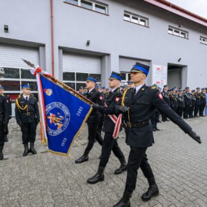 Zdjęcie przedstawia uczestników Wojewódzkich Obchodów Dnia Strażaka