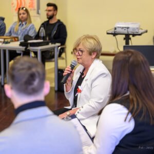 Wojewoda podkarpacki Teresa Kubas-Hul podczas spotkania w WSPiA
