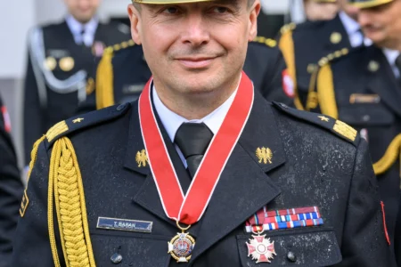 Zdjęcie przedstawia uczestników Wojewódzkich Obchodów Dnia Strażaka