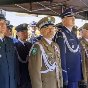 Zdjęcie przedstawia uczestników uroczystości Święta Konstytucji 3 Maja