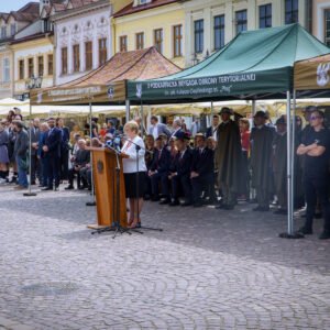 Zdjęcie przedstawia uczestników uroczystości Święta Konstytucji 3 Maja