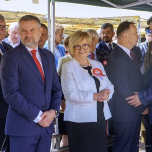 Zdjęcie przedstawia uczestników uroczystości Święta Konstytucji 3 Maja