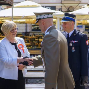Zdjęcie przedstawia uczestników uroczystości Święta Konstytucji 3 Maja