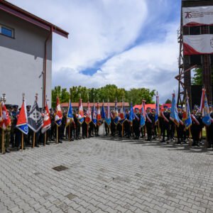 Zdjęcie przedstawia uczestników Wojewódzkich Obchodów Dnia Strażaka