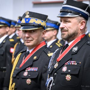 Zdjęcie przedstawia uczestników Wojewódzkich Obchodów Dnia Strażaka