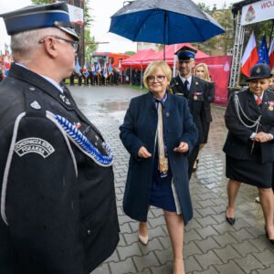 Zdjęcie przedstawia uczestników Wojewódzkich Obchodów Dnia Strażaka