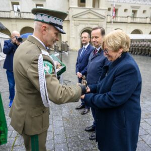 Zdjęcie przedstawia uczestników Święta Straży Granicznej