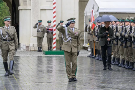 Zdjęcie przedstawia uczestników Święta Straży Granicznej