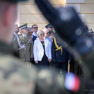 Zdjęcie przedstawia uczestników obchodów Święta 21 Brygady Strzelców Podhalańskich