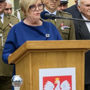 Zdjęcie przedstawia uczestników święta wojsk pancernych i zmechanizowanych