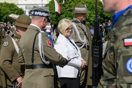 Zdjęcie przedstawia uczestników obchodów Święta 21 Brygady Strzelców Podhalańskich