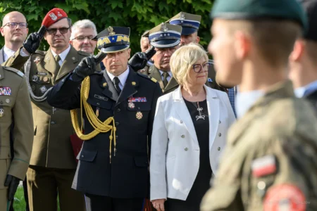 Zdjęcie przedstawia uczestników obchodów Święta 21 Brygady Strzelców Podhalańskich