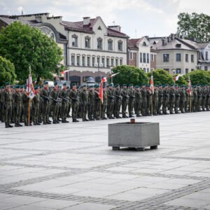 Zdjęcie przedstawia uczestników obchodów Święta 21 Brygady Strzelców Podhalańskich