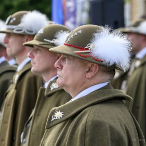Zdjęcie przedstawia uczestników obchodów Święta 21 Brygady Strzelców Podhalańskich