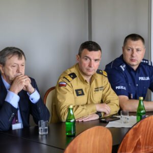 Zdjęcie przedstawia uczestników spotkania z szefową Służby Cywilnej Anitą Noskowską Piątkowską