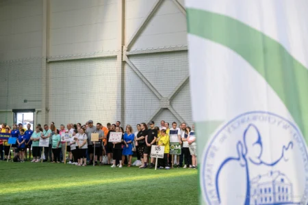 Zdjęcie przedstawia uczestników Spartakiady Środowiskowych Domów Samopomocy