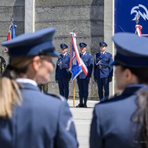 Zdjęcie przedstawia uczestników uroczystości z okazji Święta Służby Więziennej
