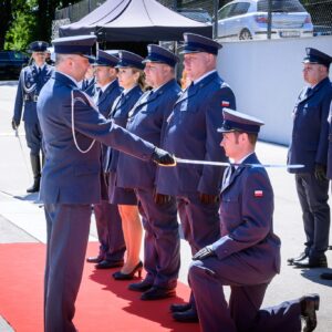Zdjęcie przedstawia uczestników uroczystości z okazji Święta Służby Więziennej