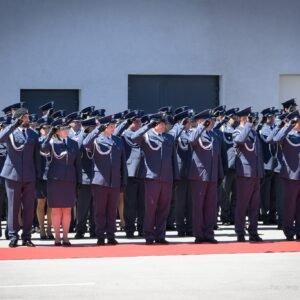 Zdjęcie przedstawia uczestników uroczystości z okazji Święta Służby Więziennej