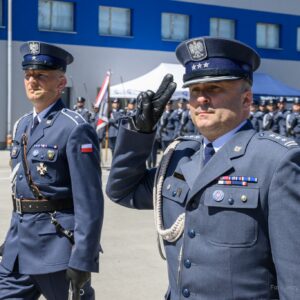 Zdjęcie przedstawia uczestników uroczystości z okazji Święta Służby Więziennej