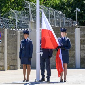 Zdjęcie przedstawia uczestników uroczystości z okazji Święta Służby Więziennej