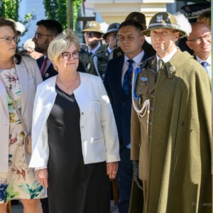 Zdjęcie przedstawia uczestników obchodów Sita Wojska Polskiego w Rzeszowie